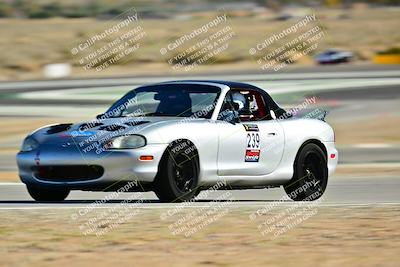 media/Dec-13-2025-Extreme Speed (Sat) [[d129ecb0b9]]/Beginner/Session 2 (Turn 4)/